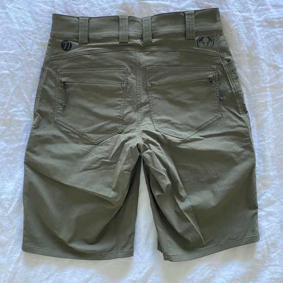 KUIU Kutana Stretch Woven 13″ Short - Picture 2 of 6